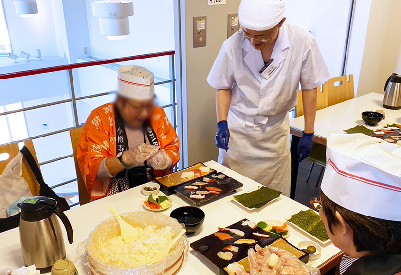 寿司体験の様子①